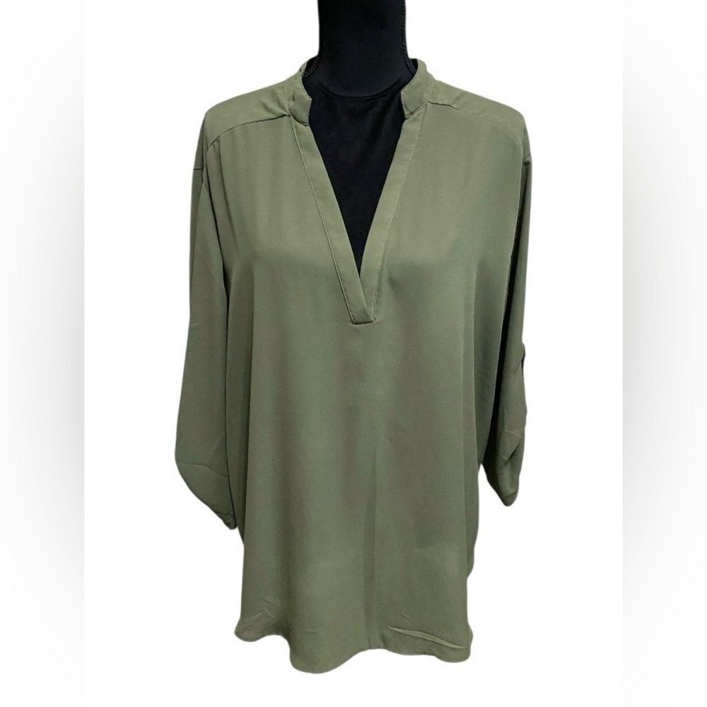 Ali & Kris Sage Blouse - Picture 2 of 5
